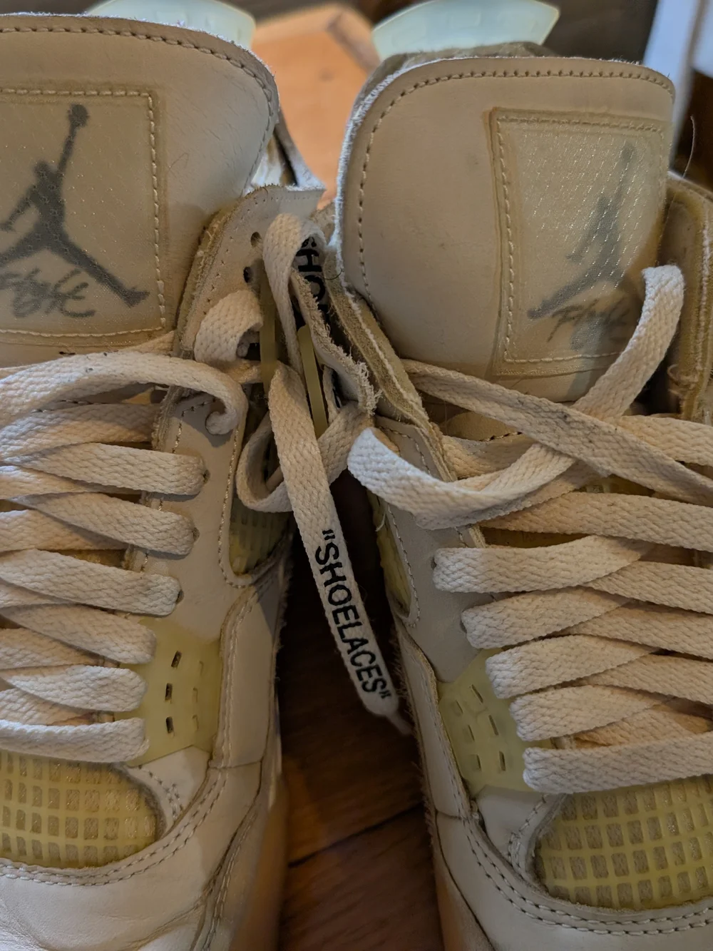 Women's Off-White x Air Jordan 4 Retro 